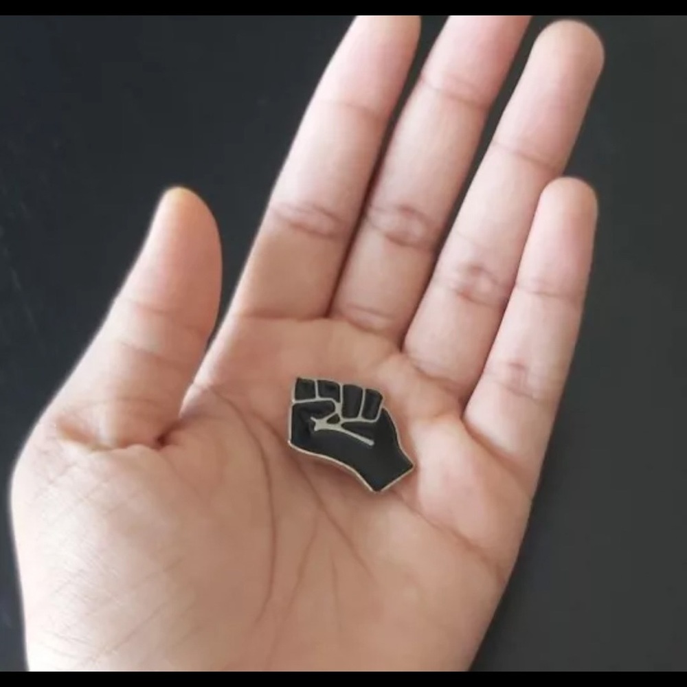 BLM - Black Lives Matter Handmade Enamel Pin - Picture 9 of 16